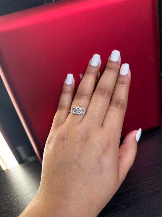 New 14K White Gold Women's Diamond Ring. H.J™️