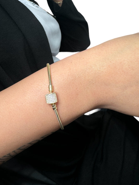 New 14K CZ Gold Bracelet H.J™️