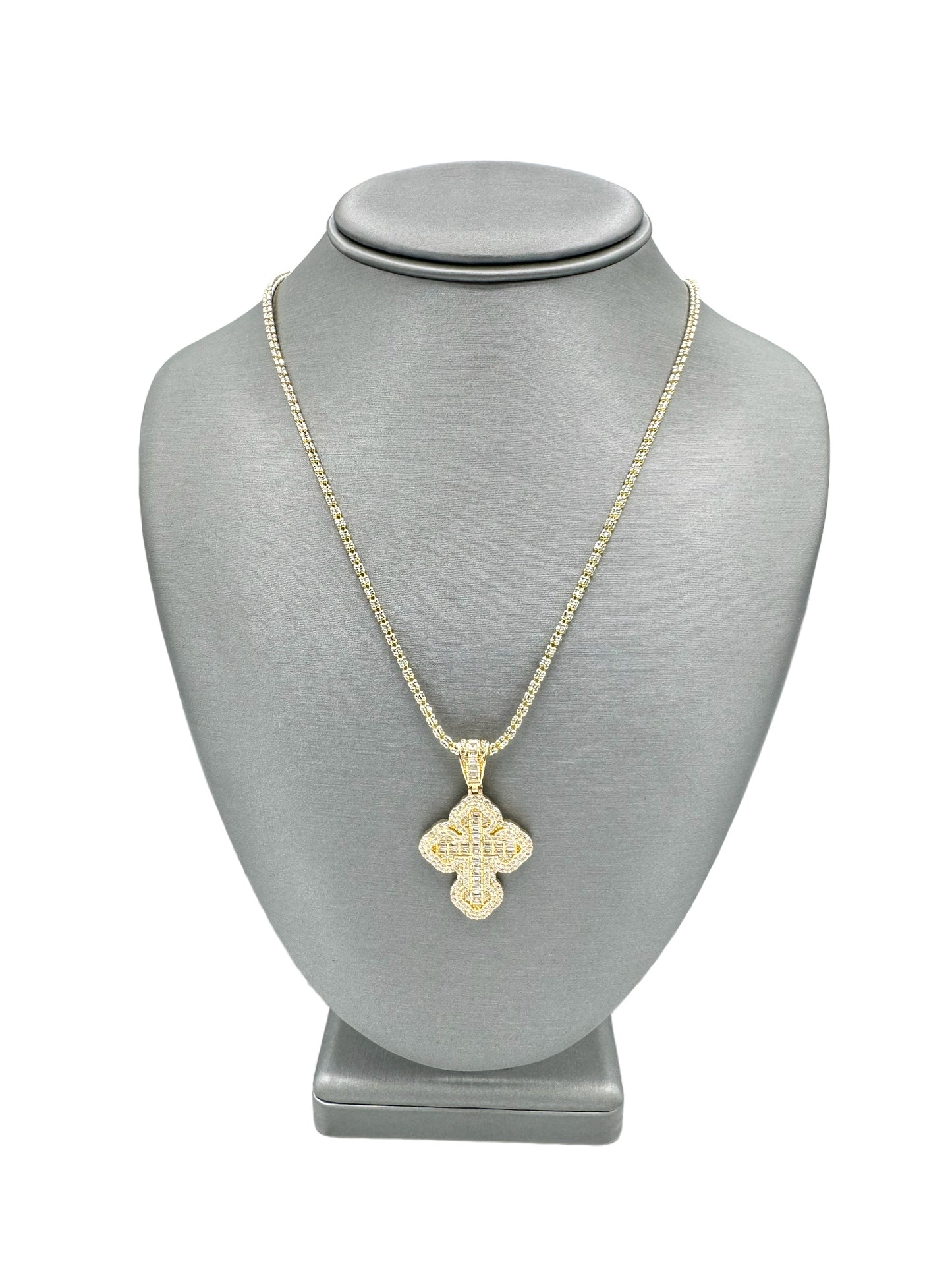 New 14K CZ Cross Pendant & Ice Chain (2.5MM). H.J™️