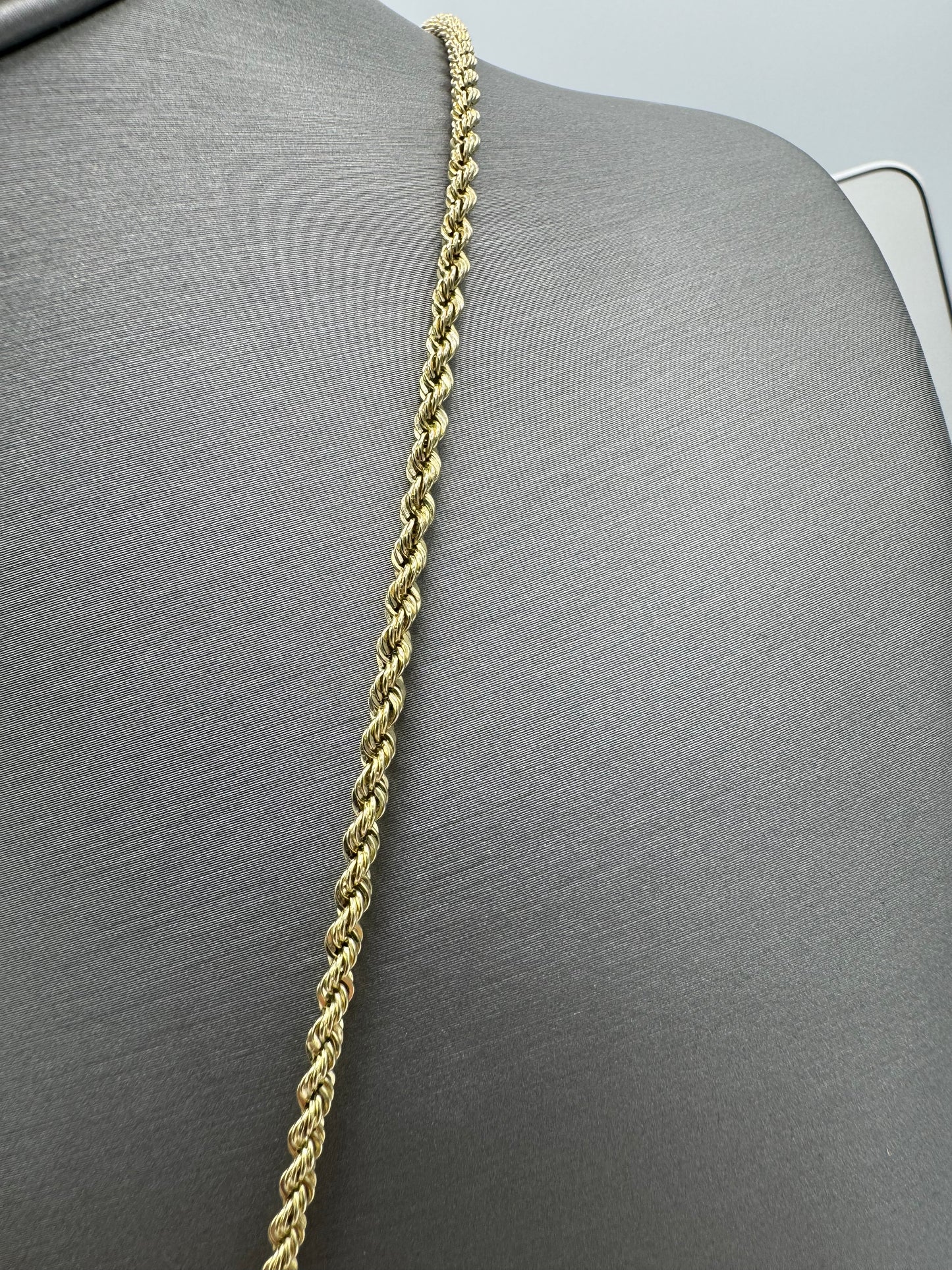 New 14K Goat Pendant & Rope Chain (2.8MM). H.J™️